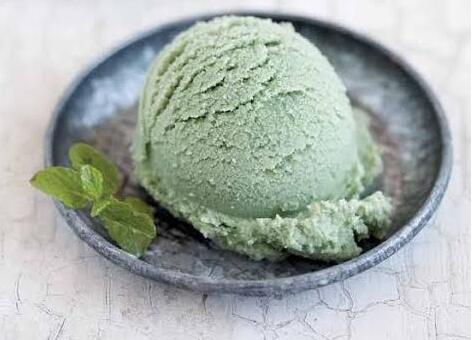 Spirulina Recipes 1—SPIRULINA ICE CREAM