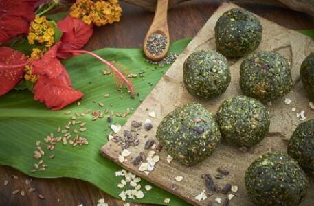 spirulina energy balls