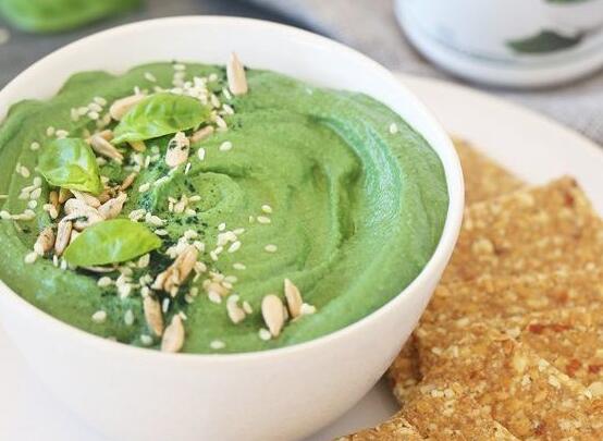 Super Green Spirulina Hummus