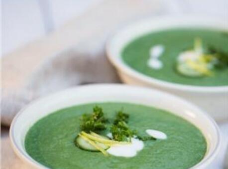 Spirulina creamy cleansing soup