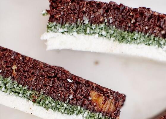 SpirulinaCoconut Slice